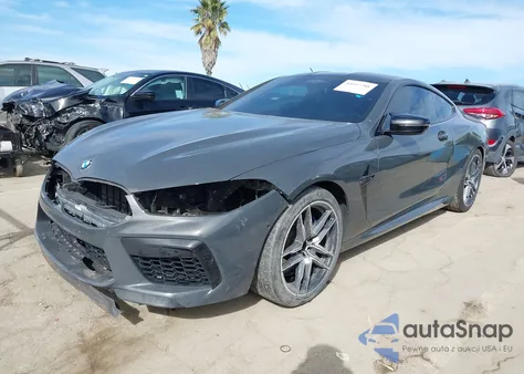 2020 BMW M8 Competition z USA, uszkodzony, nr VIN WBSAE0C09LBM08323